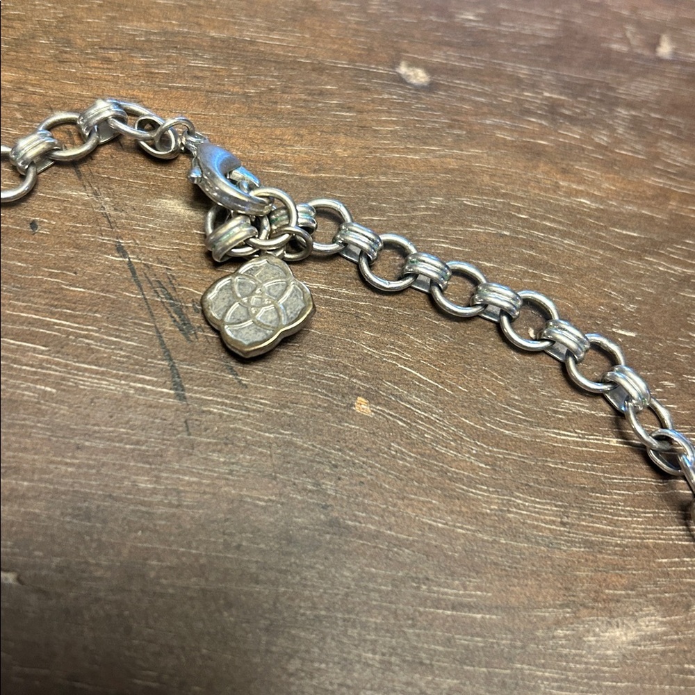 Kendra Scott White/Gray Stone Necklace - Picture 3 of 4
